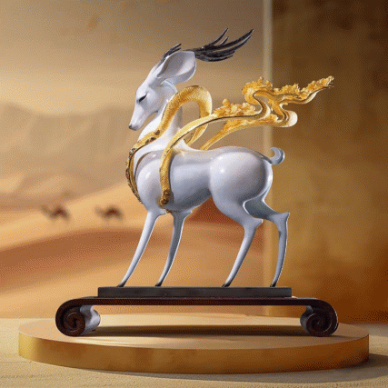 《九运中国鹿》朱炳仁程淑美联合创作 铜雕与花丝镶嵌镀金祥鹿