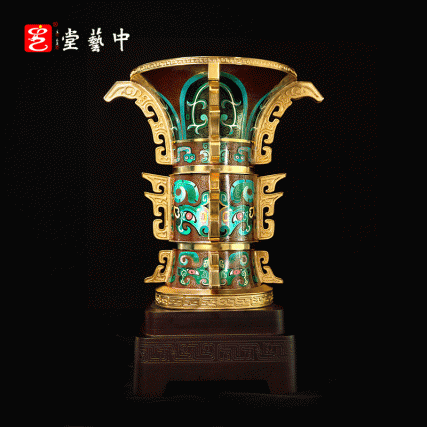 钟连盛大师再造“宅兹中国”：景泰蓝何尊（雅藏版套装）的文化典范