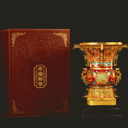 三大宫廷绝技首聚一器 | 《海晏河清·祥瑞和尊》青白玉版 霍铁辉袁长君冯延明亲铸 | 可藏可传的当代文物​