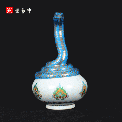 珐琅彩灵蛇献瑞尊（蓝） | 王辉再造立体雕塑瓷珍，灵蛇现身，金彩华贵 | 祥瑞降临，纳福迎祥